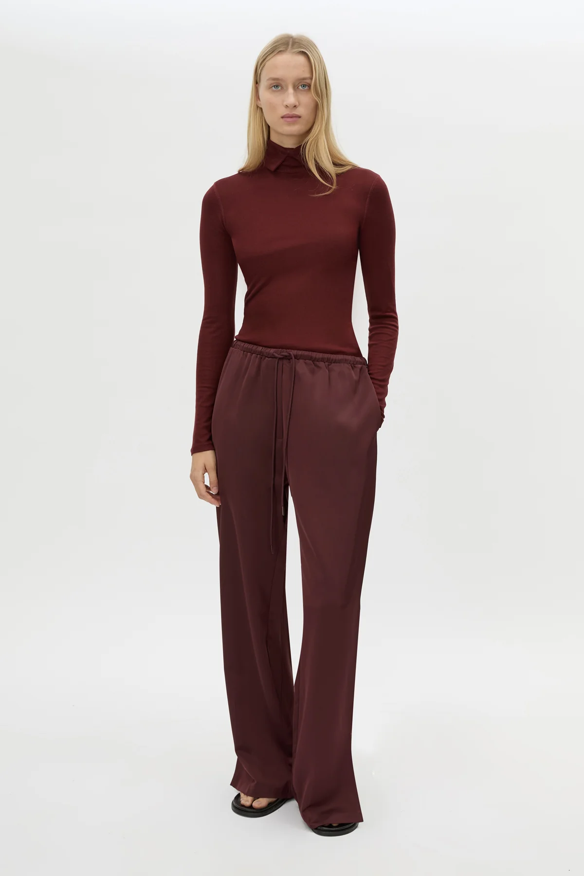 Barre High Neck Top