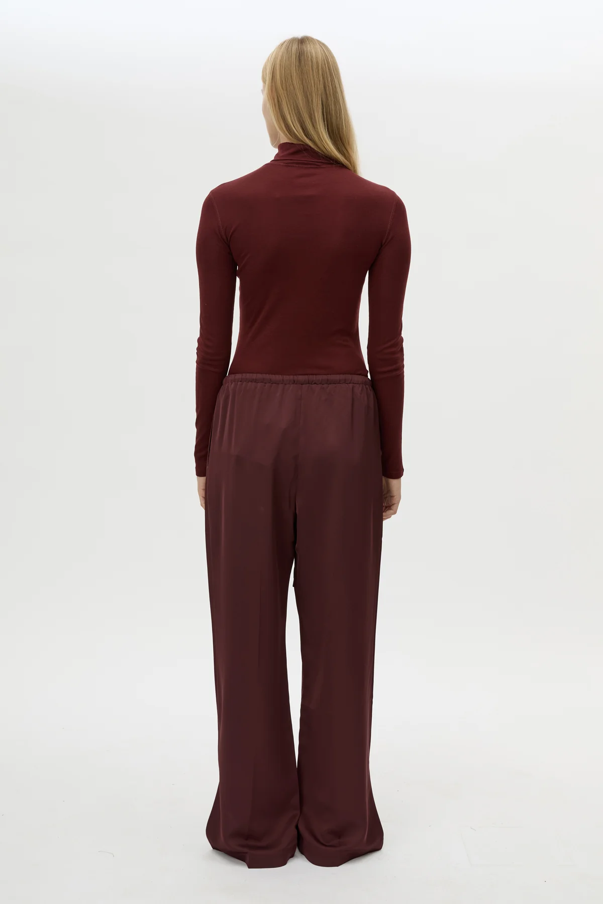 Barre High Neck Top - Image 4