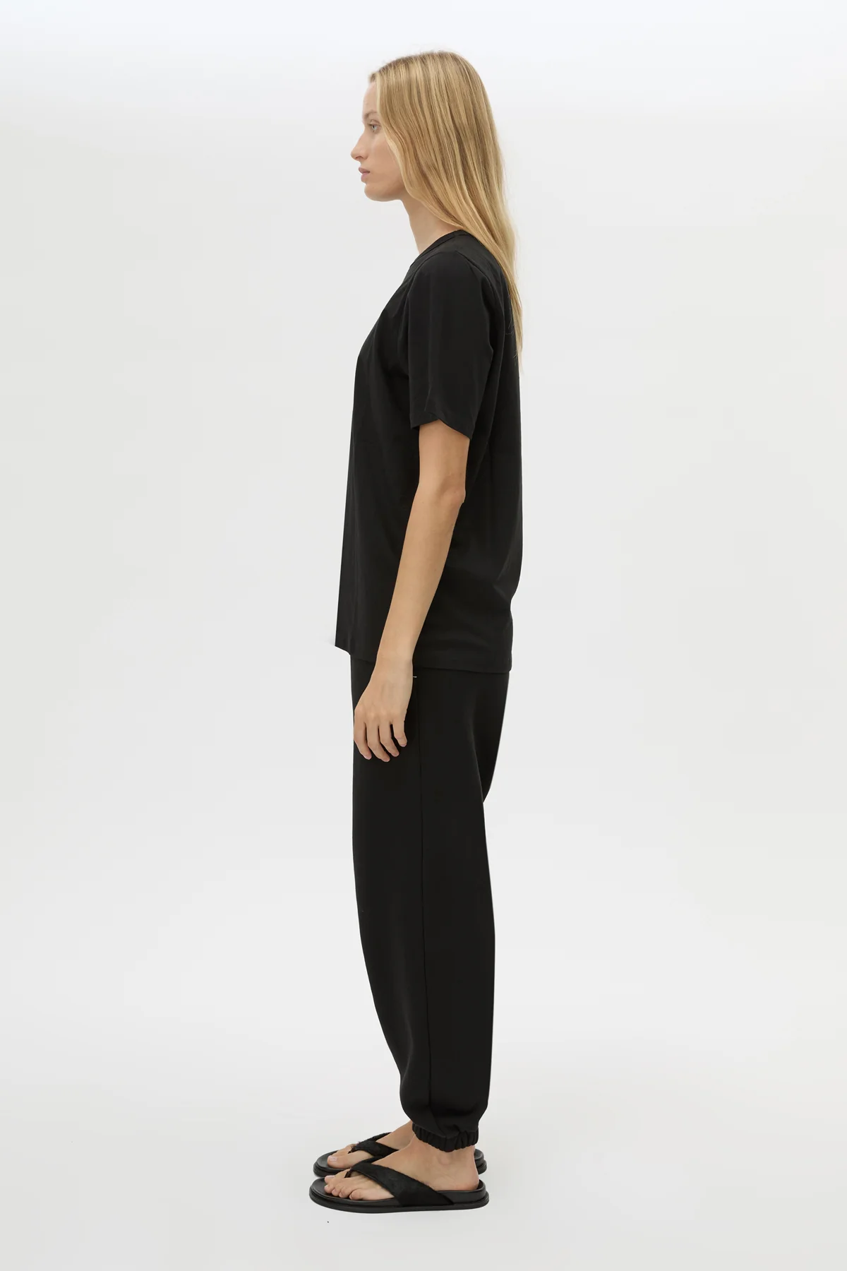 Lyra Logo Tee - Image 4