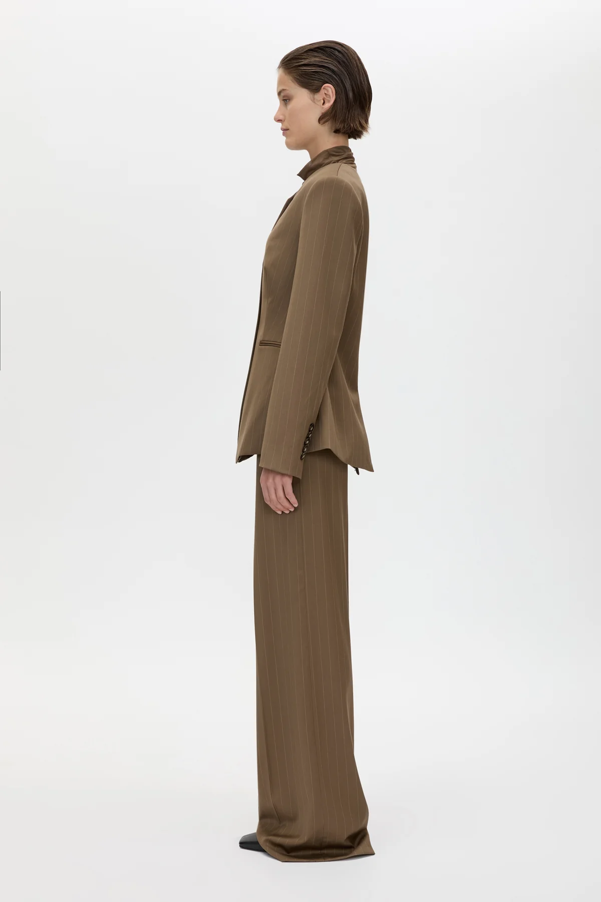 Maxim Fitted Collarless Blazer - Image 4