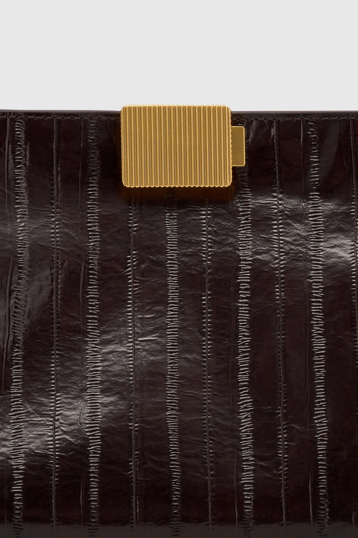 Poppy Eel Clutch - Image 3